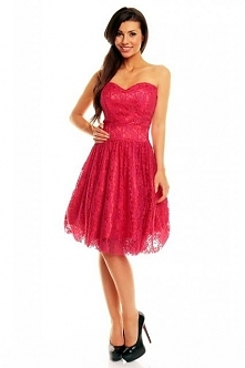 Cudowna sukienka malinowa koronkowa studniówkowa