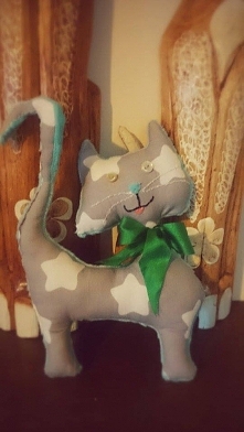 Śliczny,mięciutki Tulikotek dla maluszka!!!! Bawełna+minky, wypełnienie antyalergiczną watką silikonową. Polecam!!! Materiał i kolory do uzgodnienia ;)
Oczka z guzików również s...