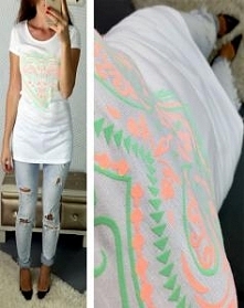 Bluzka z neonowym sercem - 14,99zł - klik w zdjecie