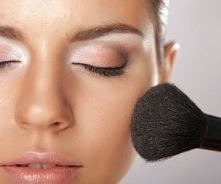 KRYJĄCY PODKŁAD W PŁYNIE Arbonne Cosmetics

Nadaj skórze atłasową gładkość. Nasz kojący podkład chroni skórę, nawilża ją i sprawia, że wygląda na bardziej ujędrnioną. Minimalizu...