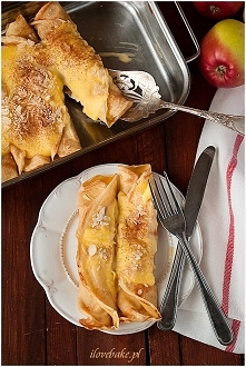 Naleśniki z jabłkami ilovebake.pl
