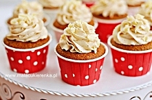 Nadziewane babeczki z dynią i kremem