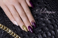 W roli głównej żel kolorowy SPN Nails Aubergine.