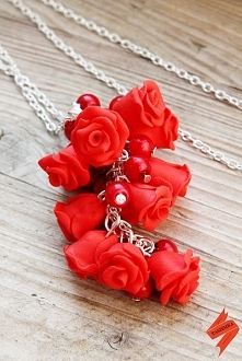 Czerwony wisiorek z modeliny fimo, handmade