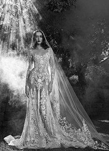 Zuhair Murad na sezon 2016/2017. Kliknij w zdjęcie i zobacz więcej inspiracji!