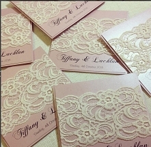 zaproszenia ślubne z koronką
