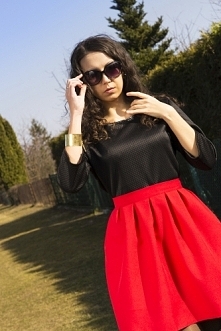 PROMOCJA % Do wyczerpania zapasów. Elegancka pikowana bluzka. Kliknij w zdjęcie i przejdź do sklepu