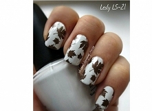 jesienny manicure w listki :)