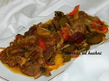 karczek z rękawa 

Składniki 
1/2 kg karkówki 
1/2 kg pieczarek 
2 kolorowe papryki 
2 średnie cebule 
3-4 kiszone ogórki 

marynata: 
2 łyżki octu winnego 
2 łyżki sosu sojoweg...