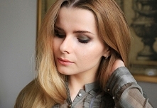 troche szarości i zieleni :)