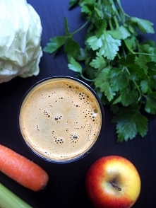 Całkiem zdrowo | Domowy sok dodający energii