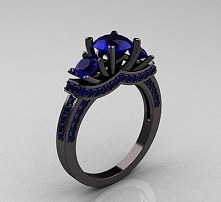 Piękny pierścień z szafirem...
