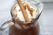 Pyszna gorąca czekolada z c...