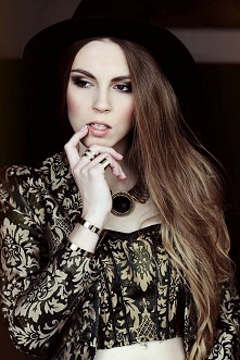 Smoky Eyes i piękne podkreś...