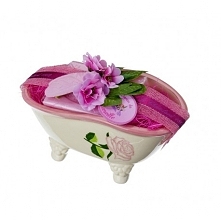 Kolejna urocza mydelniczka w kształcie wanienki z mydełkiem marsylskim.