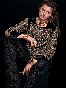 Kampania i lookbook Balmain dla H&M <3
Kolekcja Balmain x H&M trafi do 250 sklepów na całym świecie. Premiera zaplanowana jest na 5 listopada. Więcej na Feszyn.com