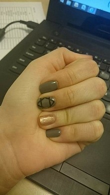 hybryda na naturalnej płytce #nails #semilac #paznokciewzory #paznokciehybrydowe