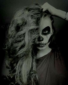 szybki spontaniczny makijaż na Halloween. groźnie?