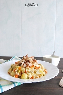 Ryż z warzywami i makrelą. Przepis po kliknięciu w zdjęcie