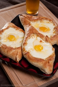 chaczapuri adżarskie