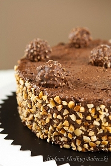 Ferrero rocher cake