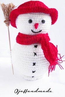 Biało-czerwony bałwanek :)