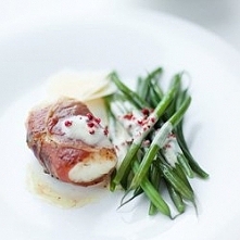 FILETY Z DORSZA W PESTO I SZYNCE PARMEŃSKIEJ