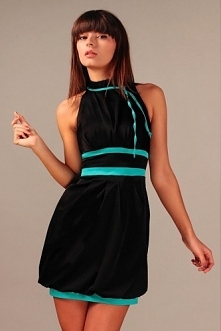 Czarna gustowna sukienka z turkusową lamówką