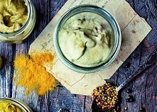 MUSZTARDA FRANCUSKA

na 2 s...