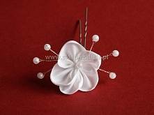 Ślubne ozdoby do włosów