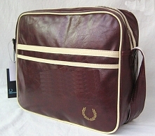 po kliknięciu na zdjęcie można zobaczyć dostępne kolory