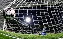 #Piłka #Nożna. Dwa słowa, które potrafią poprawić humor. Zapraszam osoby zainteresowane tym pięknym sportem. :) Pozdrawiam wszystkich piłkarzy i piłkarki. :) Dobranoc. #Piłka #N...