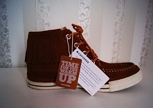 CONVERSE nowe trampki indiańskie aztec frędzle SPRZEDAM rozmiar 39 (w środku z futerkiem)