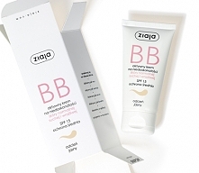 Bardzo delikatny, lekko kryjący, nawilżający krem BB, moim zdaniem nie nadaje się do pełnego makijażu, ale na luźny dzień z rodzinką czy po domu jak najbardziej ;D