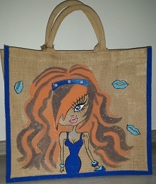 Torba Maxi o wymiarach -45 x 39 x 21 cm
  kokarda nie jest na stale można sobie ja odwiazac wedle zyczenia.

 Na mojej stronie znajdziecie torby ekologiczne (z Juty) ręcznie mal...
