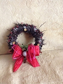 Świąteczny stroik na drzwi 