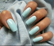 robiłyście sobie kiedyś podobne paznokcie polecacie taki kształt czy migdałami? ile wam się mniej więcej trzymały? jak macie jakieś fajne propozycje to dawajcie ;)