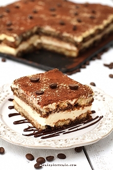Najlepsze prawdziwie włoskie TIRAMISU. Obłędny prosty deser bez pieczenia. Przepis po kliknięciu w zdjęcie (maniapieczenia.com)