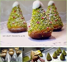 CHOINECZKI CHRISTMAS TREE