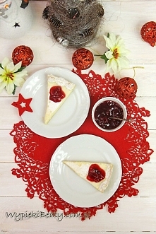 Tarta serowa z żurawinami