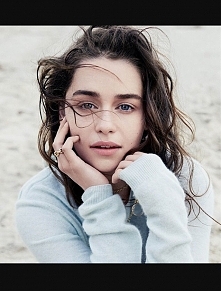 Emilia Clarke, piękna :)