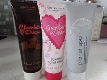 Kremy do rąk:
1. Czekoladowy,Oriflame- dobry, dość intensywny zapach czekolady ( czy kakao), mi zapach nie przeszkadza ale Męża drażni ;)Polecam.
2.Truskawkowy, Oriflame - zapac...