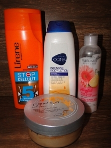 Moje balsamy/ masła:
1. Balsam Liene Stop Cellulit- polecam, widzę redukcję cellulitu przy codziennym wcieraniu balsamu ( ale połączone z bieganiem dość regularnym).
2. Avon, ba...