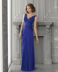 długa niebieska sukienka