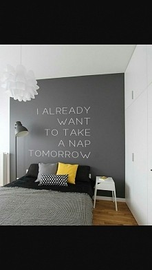 Macie jakieś pomysły na napis nad łóżkiem? Tylko nic typu: zawsze całuj mnie na dobranoc :) i żeby nie był za długi bo nie mam za dużo ściany :P