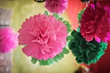 Kule z bibuły do wystroju podczas imprez lub jako element dekoracyjny pokoju. Tutorial na blogu, po kliknięciu na zdjęcie.