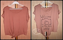 Przemiana bluzki - wystarczył ręcznie wykonany malunek, żeby ciuszek nabrał charakteru! :) 
Bluzka malowana na życzenie. 
Więcej po KLIKnięciu w zdjęcie i na blogu adzik-tworzy....