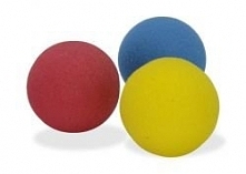 siłownia fitness piłki hantle obciążniki obręcze koła step wyposażenie ćwiczenia ściskacze hula hop