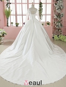 2016 Wspaniały Suknia Balowa Serek Długie Rękawy Aplikacja Koronki Bez Pleców Biała Satynowa Suknia Ślubna Z 1 M Odpadzie PL zł1,064