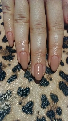 manicure hybrydowy
